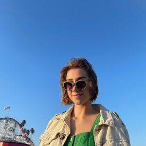 Meet your Posher, Kayley